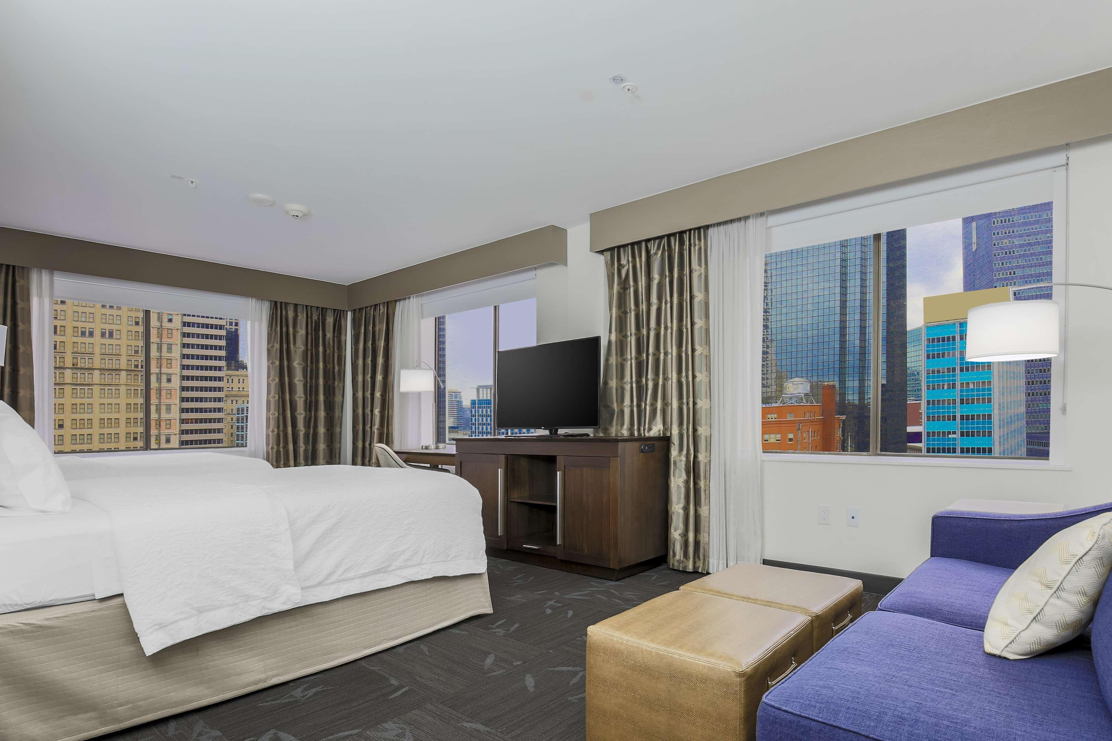 Hampton Inn & Suites Dallas Downtown Dış mekan fotoğraf