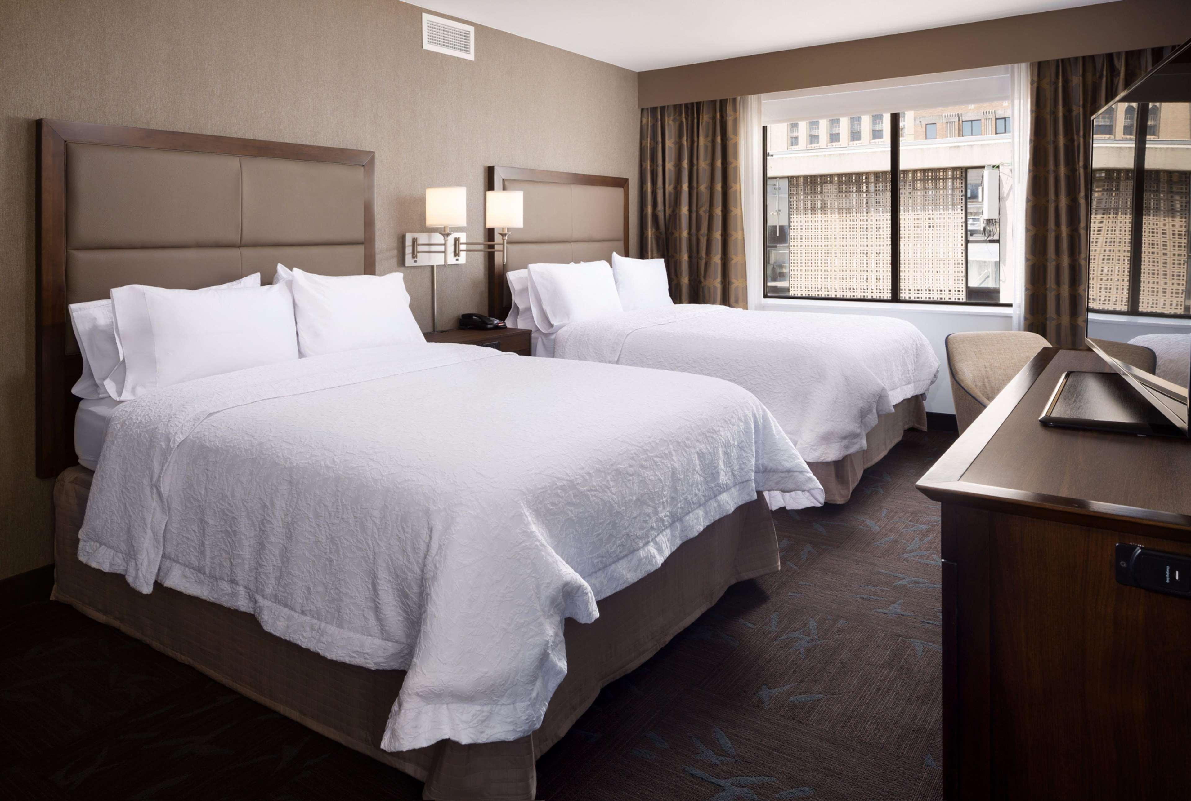 Hampton Inn & Suites Dallas Downtown Dış mekan fotoğraf